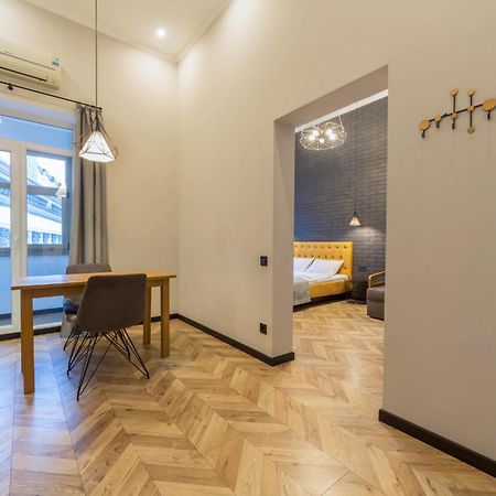 קייב Idea Design Apart-Hotel Prorizna מראה חיצוני תמונה