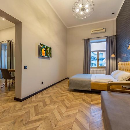 קייב Idea Design Apart-Hotel Prorizna מראה חיצוני תמונה