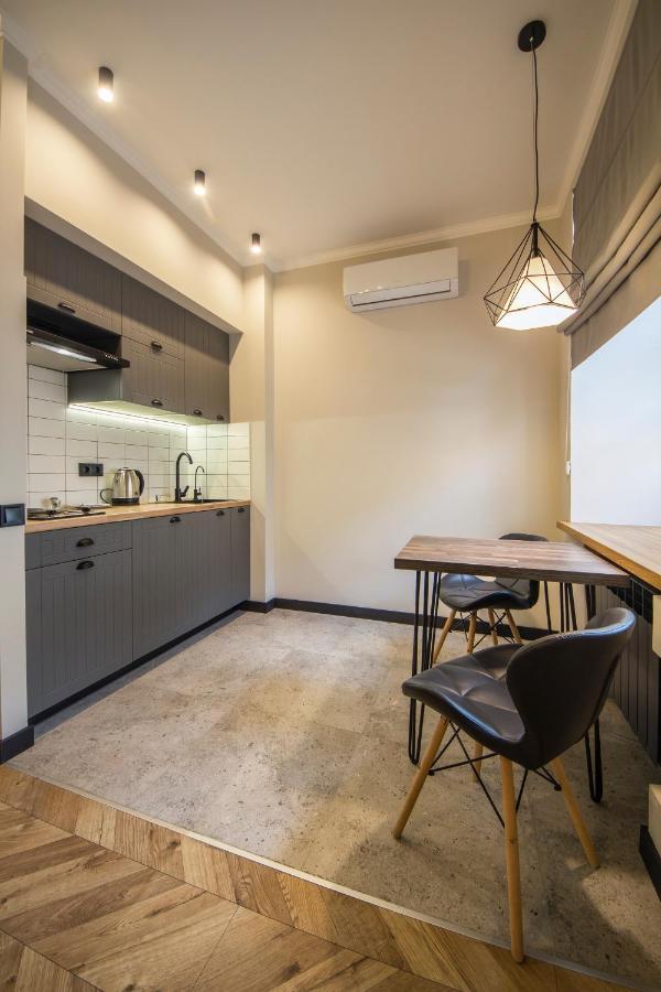 קייב Idea Design Apart-Hotel Prorizna מראה חיצוני תמונה