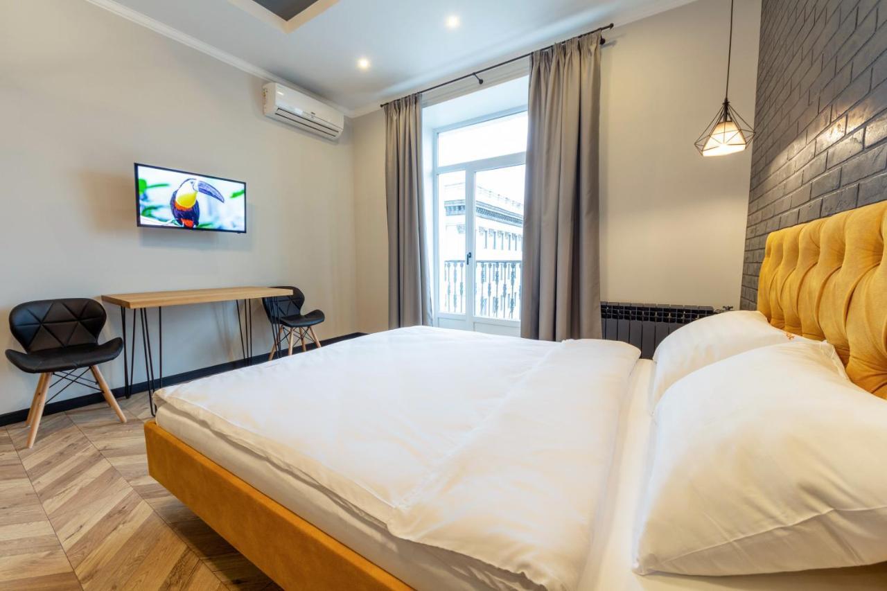 קייב Idea Design Apart-Hotel Prorizna מראה חיצוני תמונה