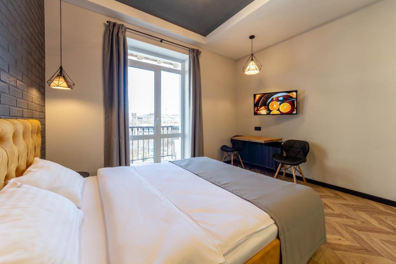 קייב Idea Design Apart-Hotel Prorizna מראה חיצוני תמונה