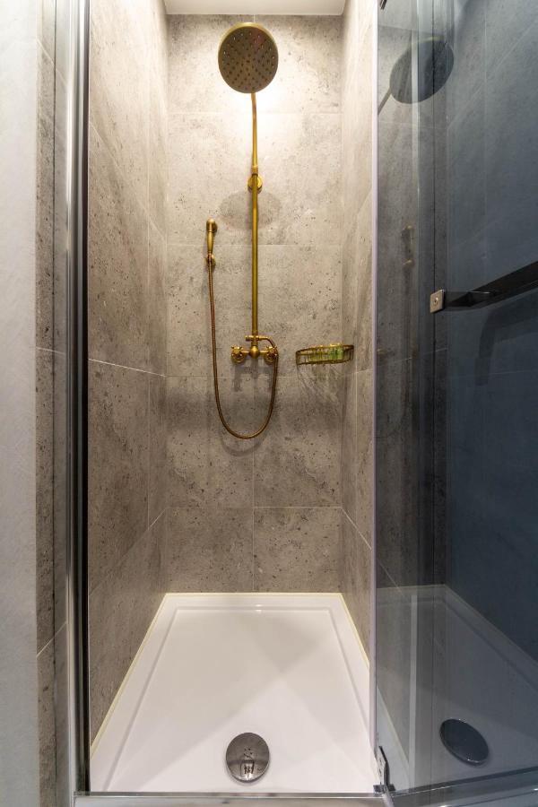 קייב Idea Design Apart-Hotel Prorizna מראה חיצוני תמונה